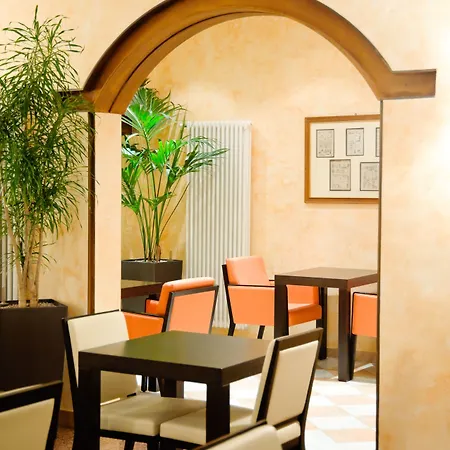 Novo Rossi Hotel 3*