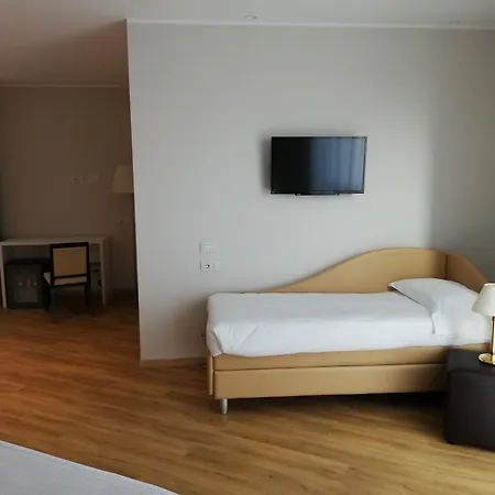 Novo Rossi 3* Verona