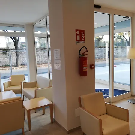 Hotel Novo Rossi 3*