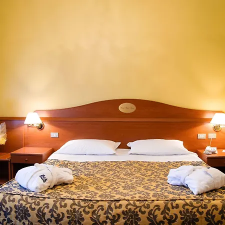 Novo Rossi Hotel 3*