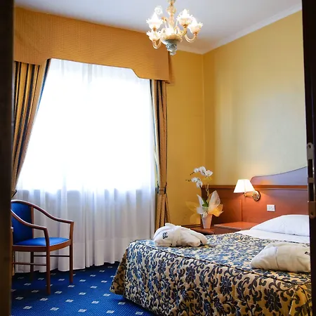 Novo Rossi Hotel 3*
