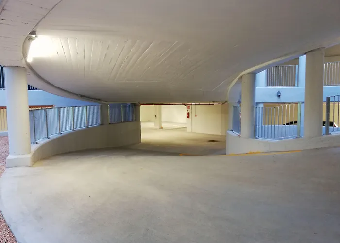 호텔 노보 로시 3*