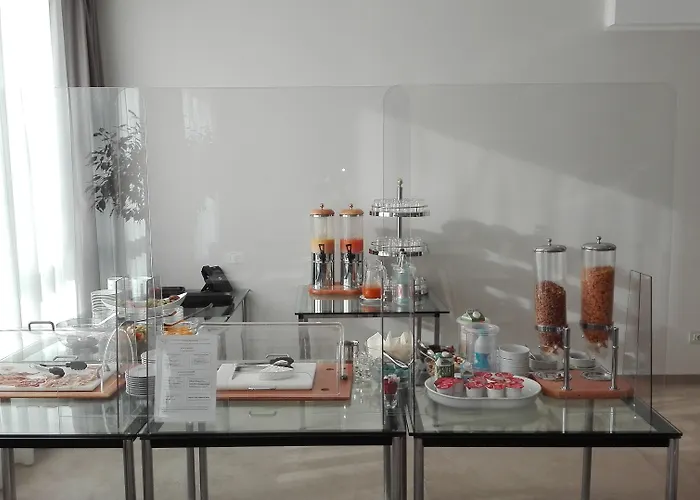 노보 로시 호텔 3*