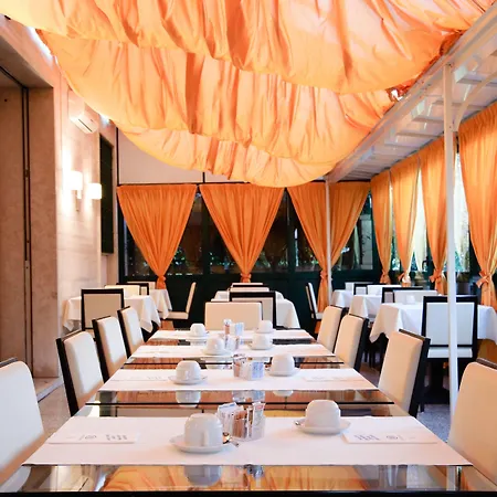 Novo Rossi Ξενοδοχείο 3*