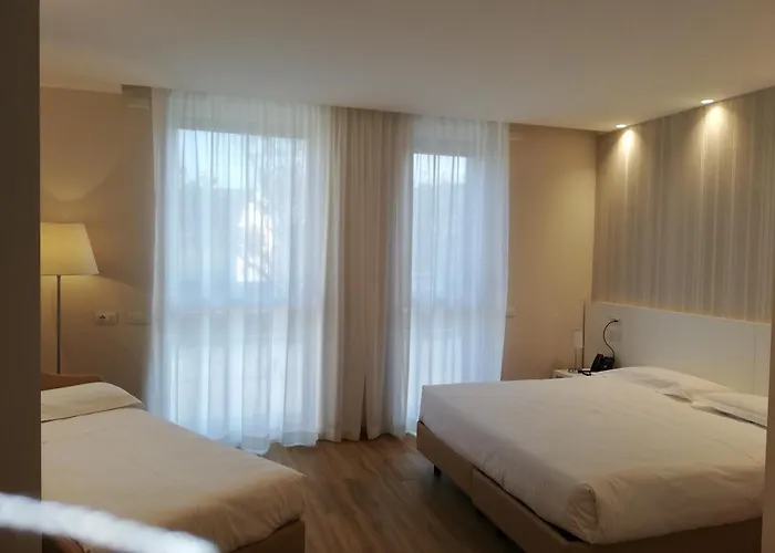 Hotel Novo Rossi 3*
